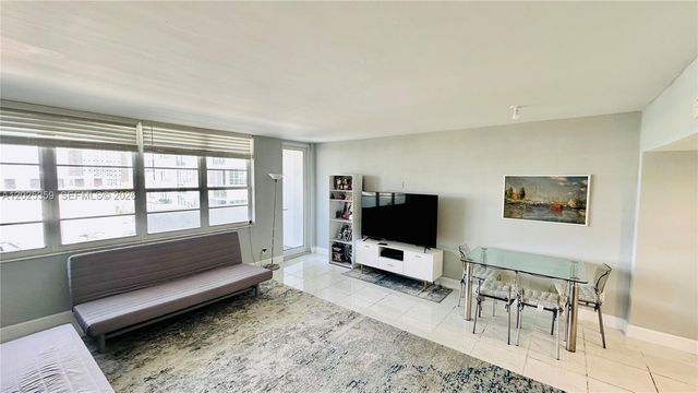 100 Lincoln Rd 720, Miami Beach, FL 33139