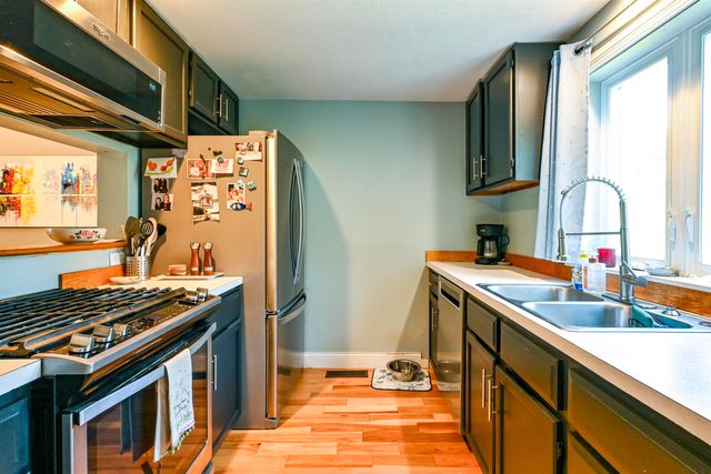 11 Surrey Run, Dover, NH 03820