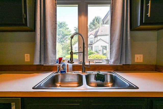 11 Surrey Run, Dover, NH 03820
