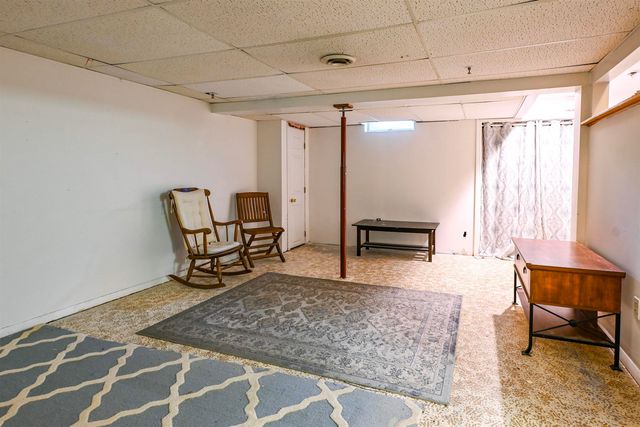 11 Surrey Run, Dover, NH 03820