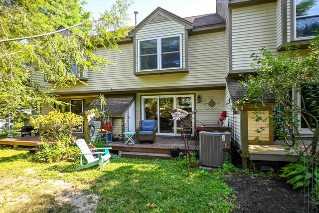 11 Surrey Run, Dover, NH 03820