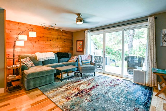 11 Surrey Run, Dover, NH 03820