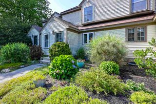 11 Surrey Run, Dover, NH 03820