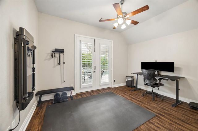 111 Notloc Court, Montgomery, TX 77316