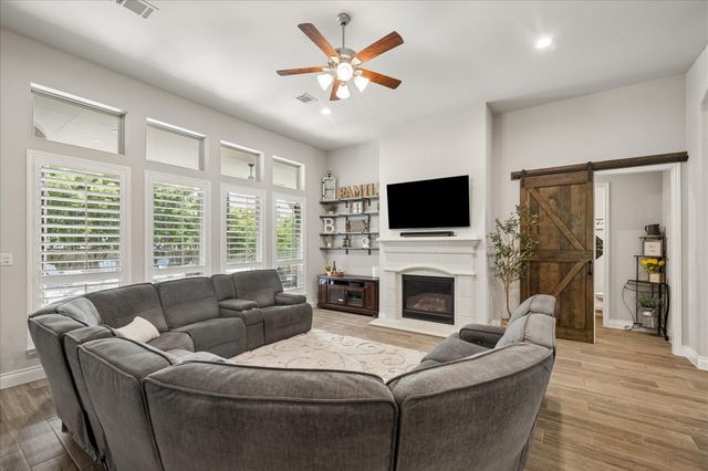 111 Notloc Court, Montgomery, TX 77316