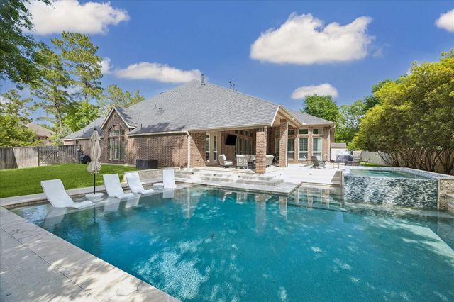 111 Notloc Court, Montgomery, TX 77316