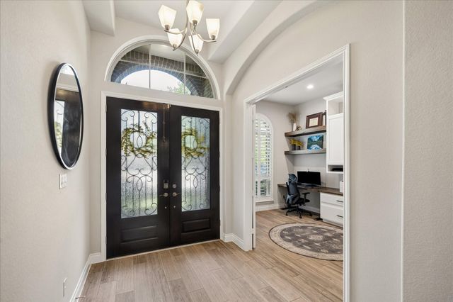 111 Notloc Court, Montgomery, TX 77316