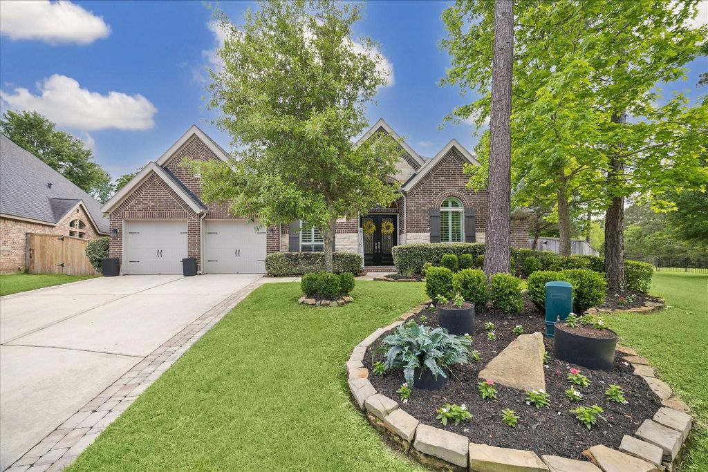 111 Notloc Court, Montgomery, TX 77316