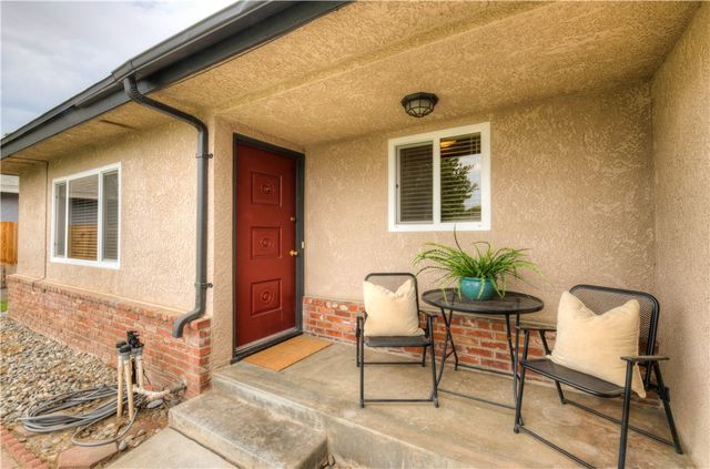 1488 E Los Altos, Fresno, CA 93710