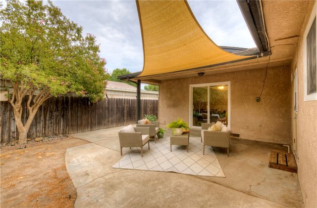 1488 E Los Altos, Fresno, CA 93710