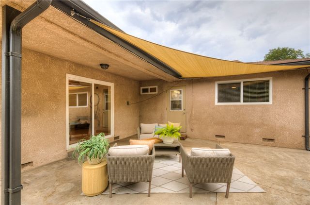 1488 E Los Altos, Fresno, CA 93710