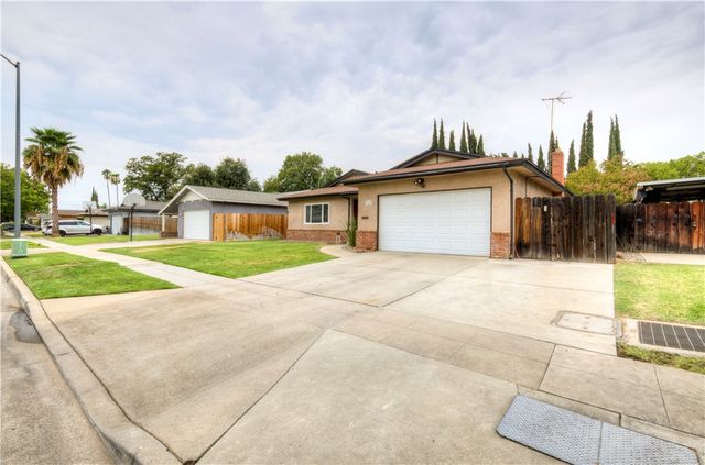 1488 E Los Altos, Fresno, CA 93710