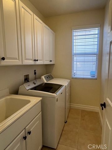 2012 Melbourne, Banning, CA 92220