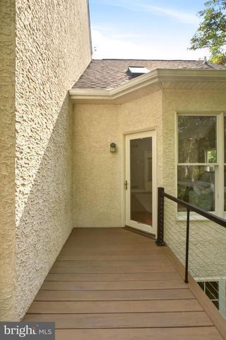 335 RIDLEY CREEK LN, West Chester, PA 19380