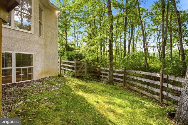335 RIDLEY CREEK LN, West Chester, PA 19380