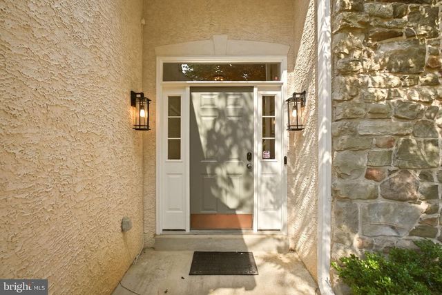 335 RIDLEY CREEK LN, West Chester, PA 19380