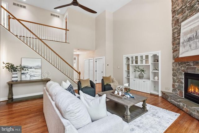335 RIDLEY CREEK LN, West Chester, PA 19380