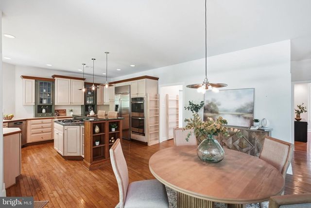 335 RIDLEY CREEK LN, West Chester, PA 19380