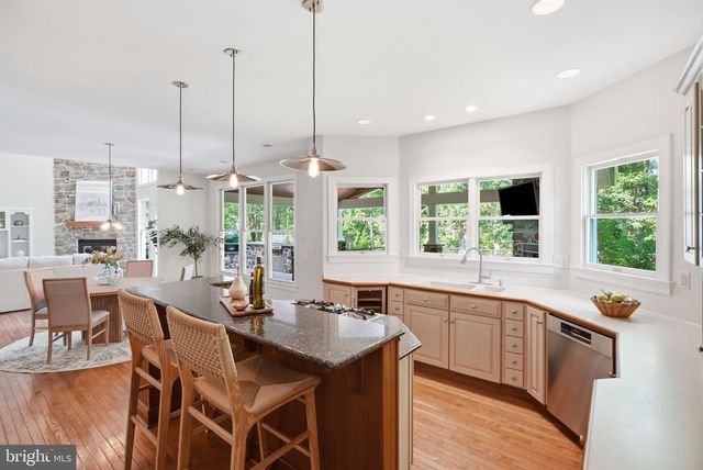 335 RIDLEY CREEK LN, West Chester, PA 19380