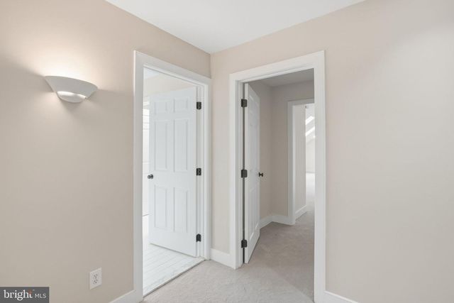 335 RIDLEY CREEK LN, West Chester, PA 19380