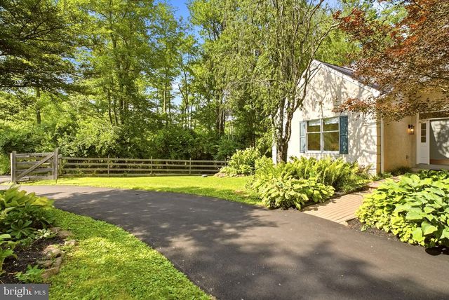 335 RIDLEY CREEK LN, West Chester, PA 19380