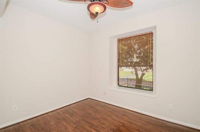 737 Davis Road, League City, TX 77573