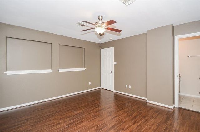 737 Davis Road, League City, TX 77573