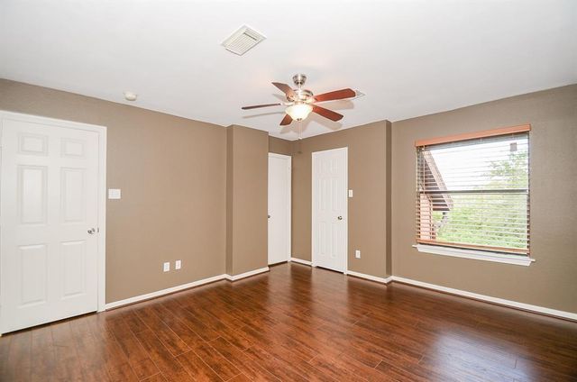 737 Davis Road, League City, TX 77573