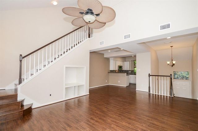 737 Davis Road, League City, TX 77573