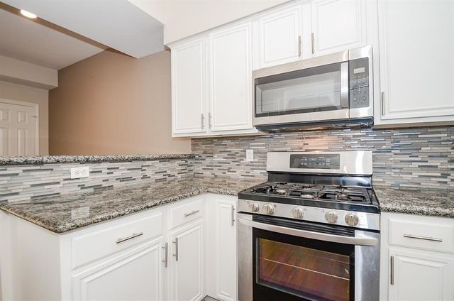 737 Davis Road, League City, TX 77573