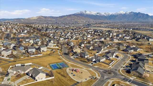 427 W CINNAMON CIR, Saratoga Springs, UT 84045