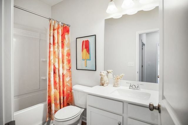 128 Ironhorse Way, Dickson, TN 37055