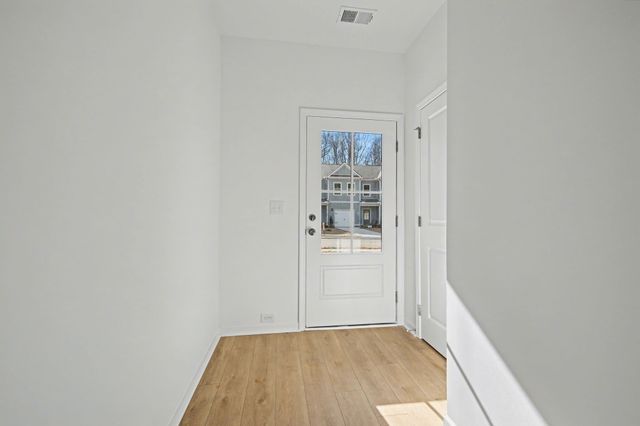 128 Ironhorse Way, Dickson, TN 37055