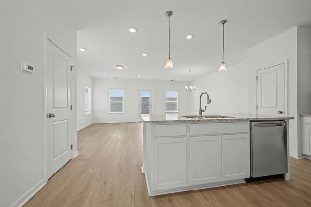 128 Ironhorse Way, Dickson, TN 37055