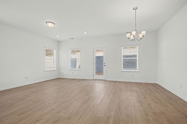 128 Ironhorse Way, Dickson, TN 37055