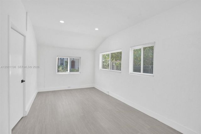 633 NE 70th St, Miami, FL 33138