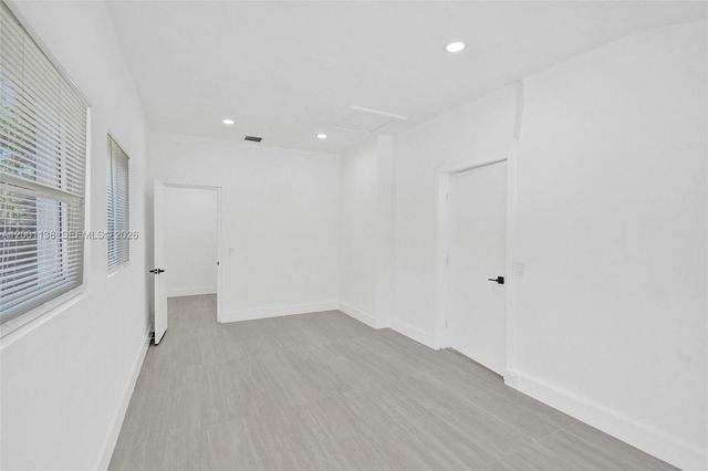 633 NE 70th St, Miami, FL 33138