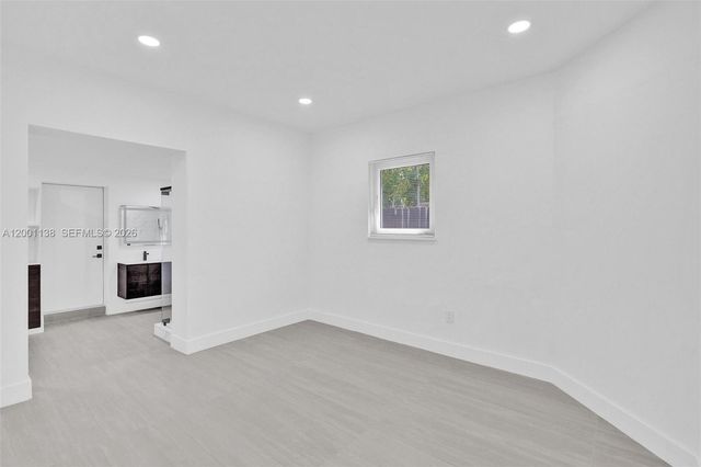 633 NE 70th St, Miami, FL 33138