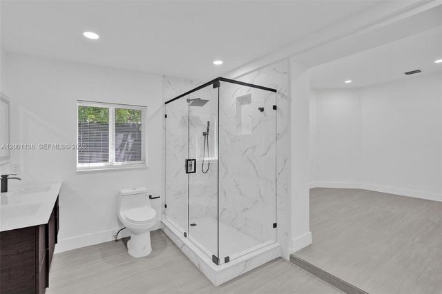 633 NE 70th St, Miami, FL 33138