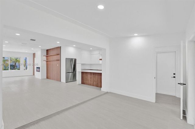 633 NE 70th St, Miami, FL 33138