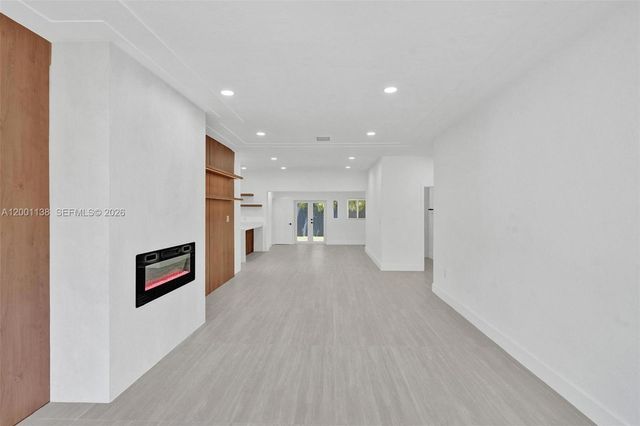 633 NE 70th St, Miami, FL 33138