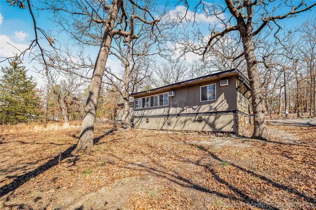 32305 S Cherokee Court, Cookson, OK 74427