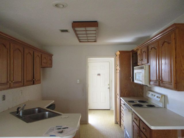 1 Weaver Circle, Vilonia, AR 72173