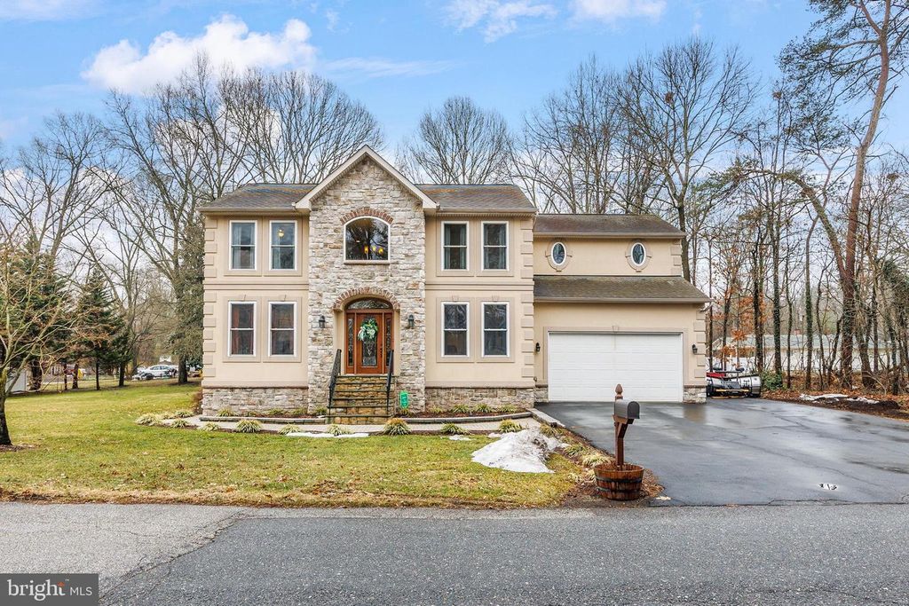 415 METROPOLITAN BLVD, Pasadena, MD 21122