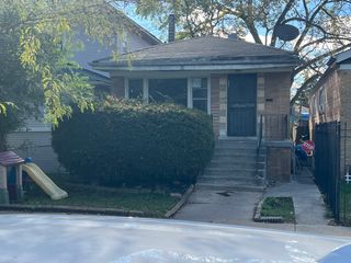 2115 W 68th Place, Chicago, IL 60636