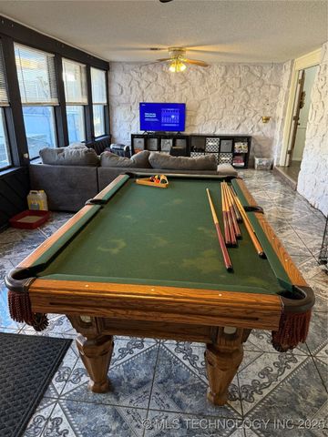 2404 Driftwood Drive, Claremore, OK 74017