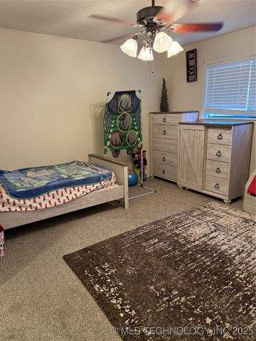 2404 Driftwood Drive, Claremore, OK 74017