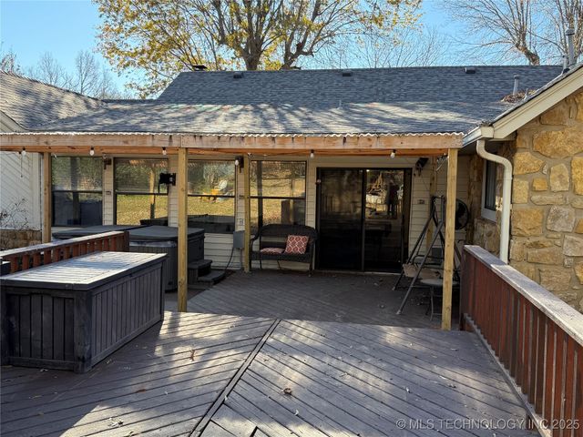 2404 Driftwood Drive, Claremore, OK 74017