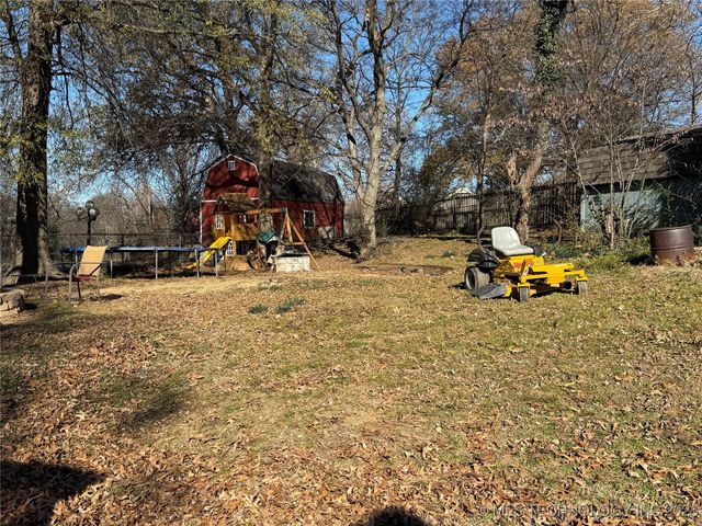 2404 Driftwood Drive, Claremore, OK 74017