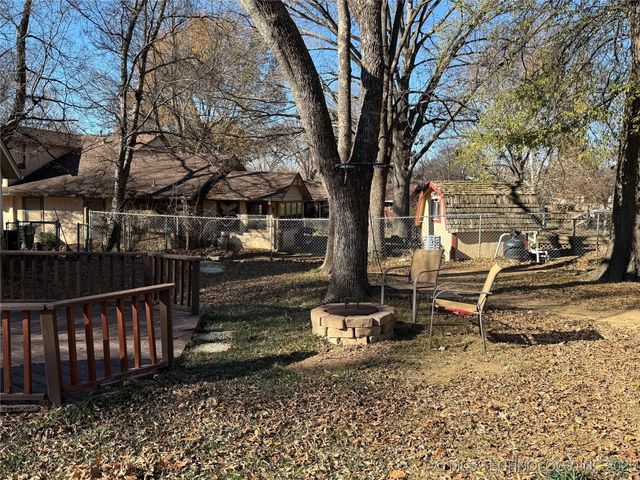 2404 Driftwood Drive, Claremore, OK 74017